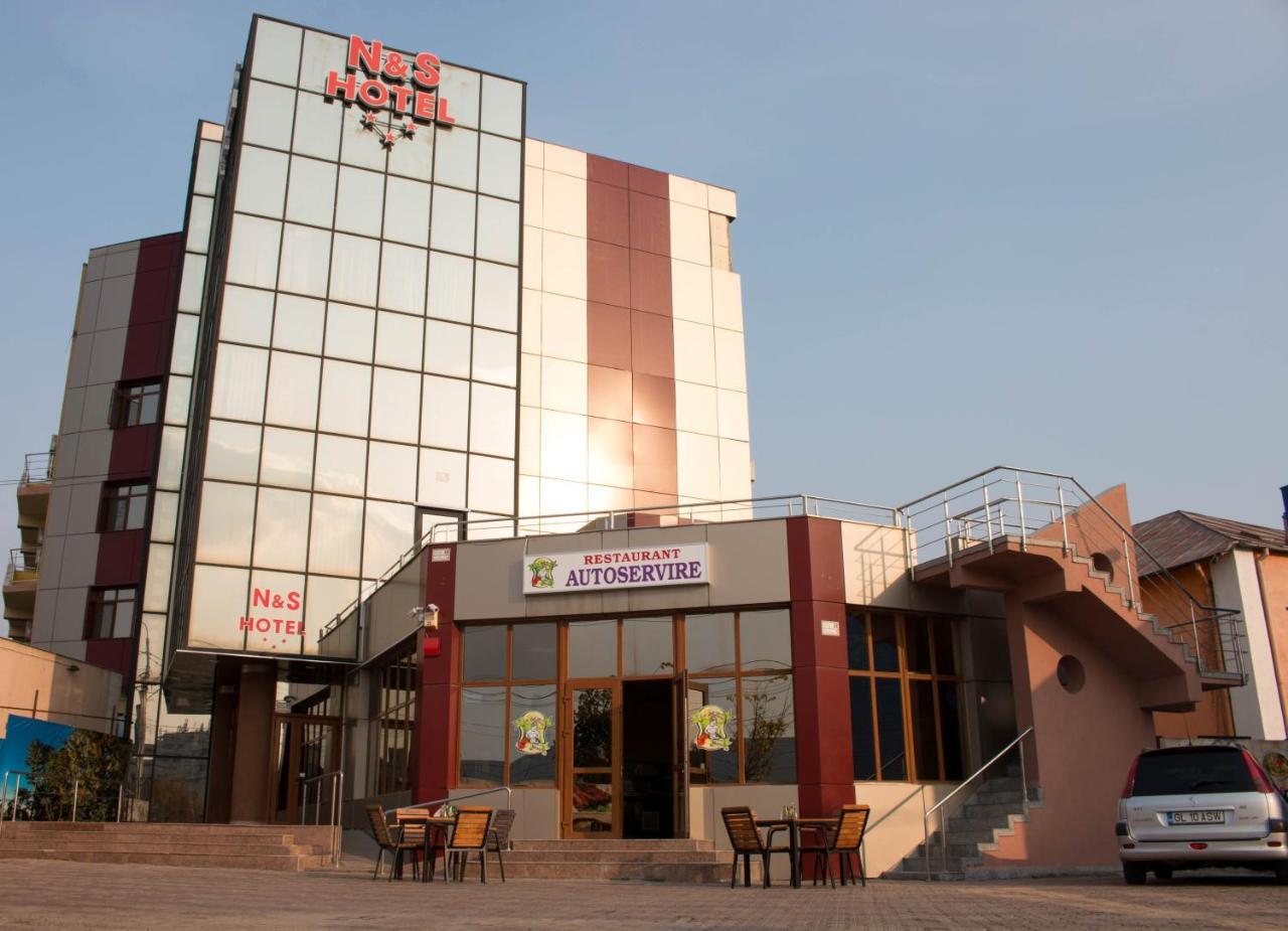 N&S Hotel Barlad Bîrlad Exterior photo