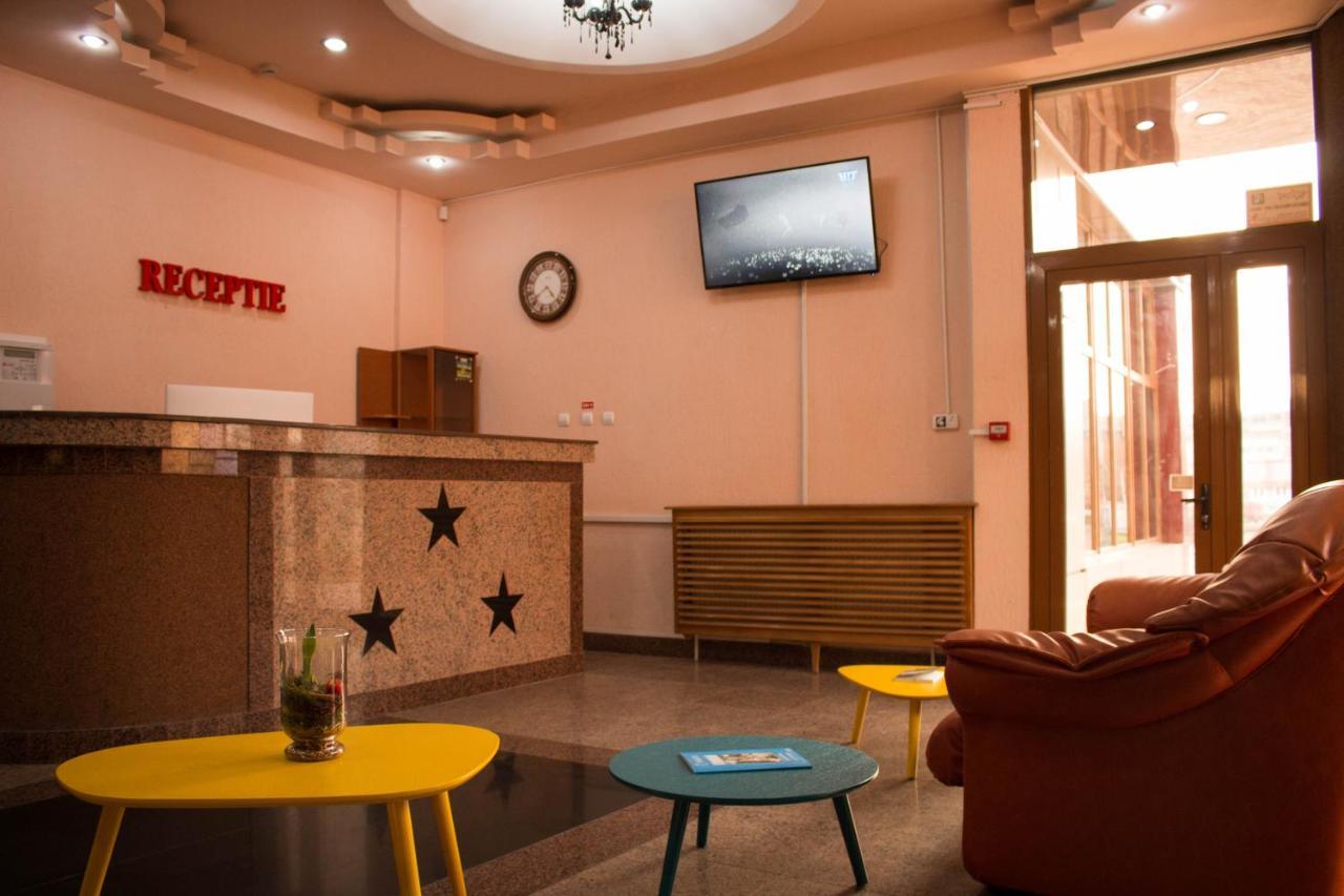 N&S Hotel Barlad Bîrlad Exterior photo