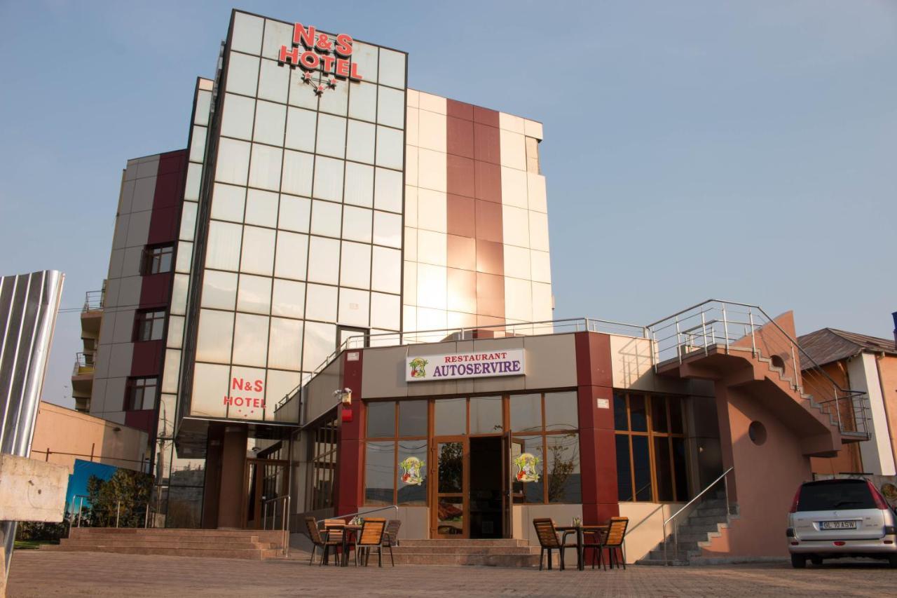 N&S Hotel Barlad Bîrlad Exterior photo