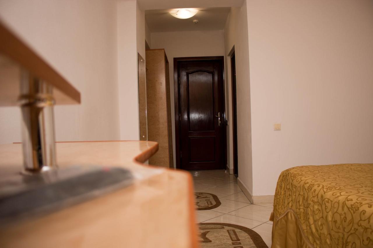 N&S Hotel Barlad Bîrlad Exterior photo
